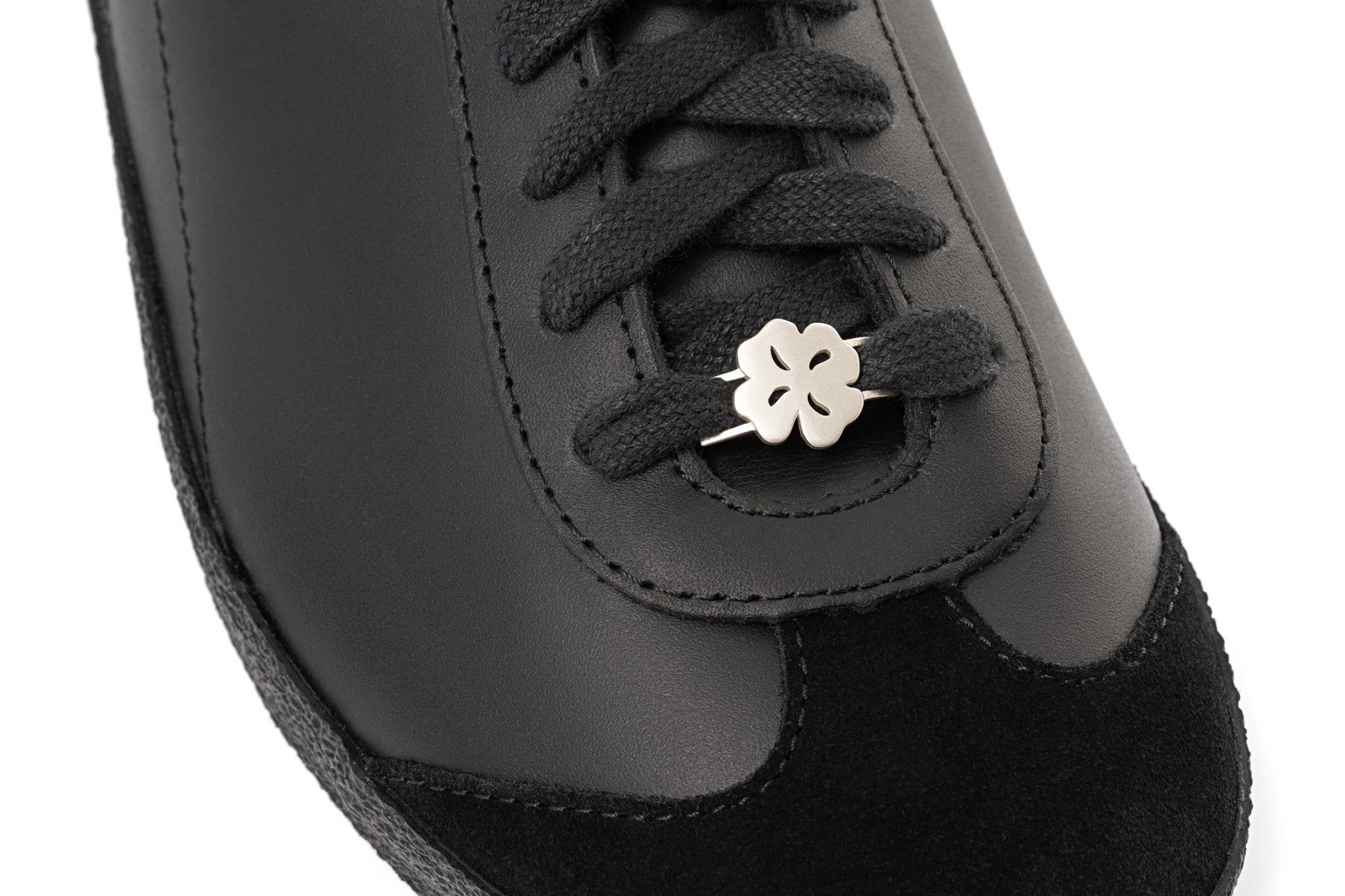 Gottlob Clover Lace Charm