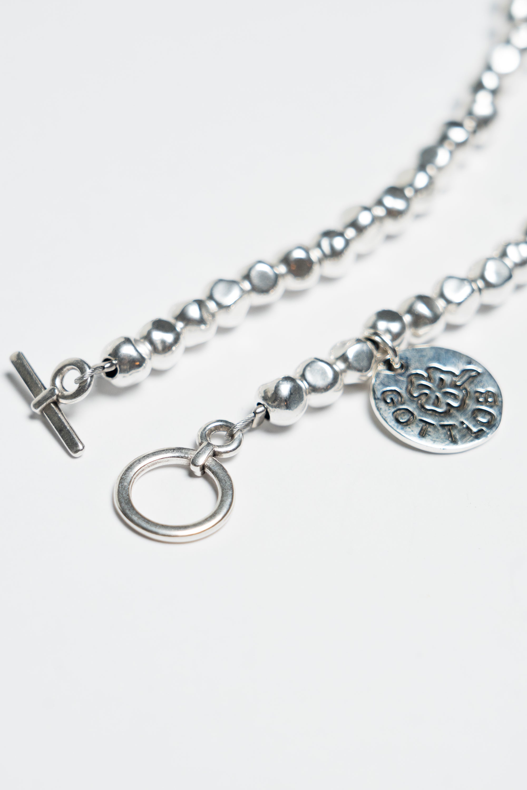 Voo GOTTLOB ネックレス Edition 2 Necklace Gottlob Necklace Edition No. 2 Red/White